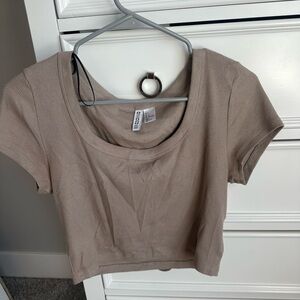 H&M Women's Tan Ribbed Top